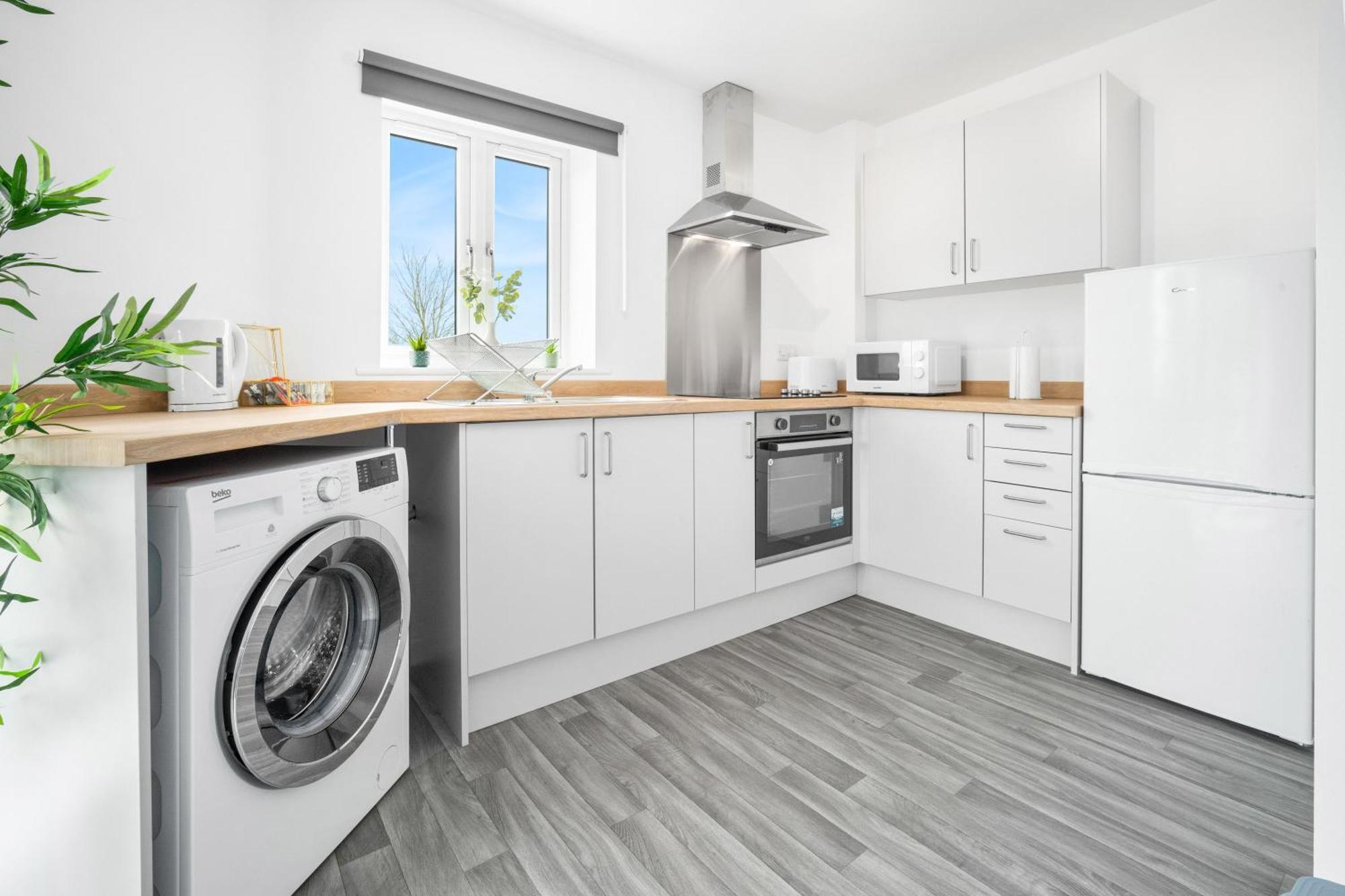New 2 Bedroom Deluxe Apartment - Parking - Wifi & Netflix - Top Rated - 50C Cradley Heath Luaran gambar